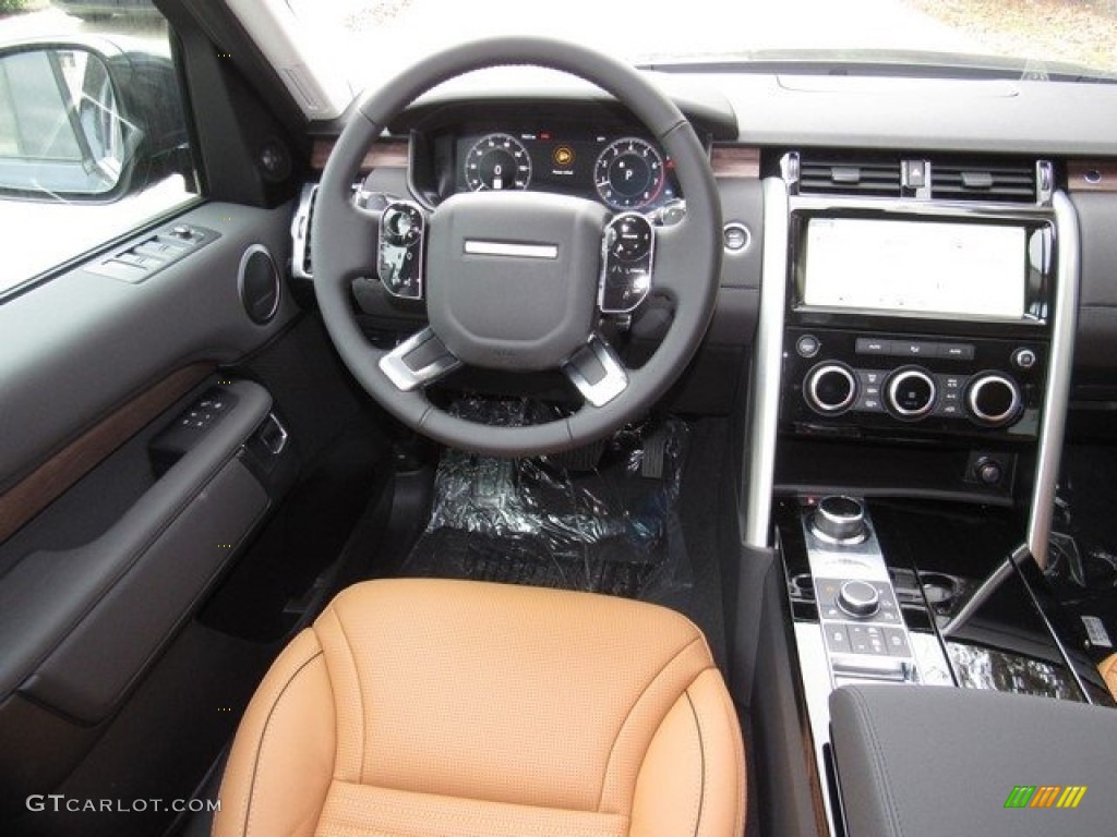 2019 Land Rover Discovery HSE Dashboard Photos