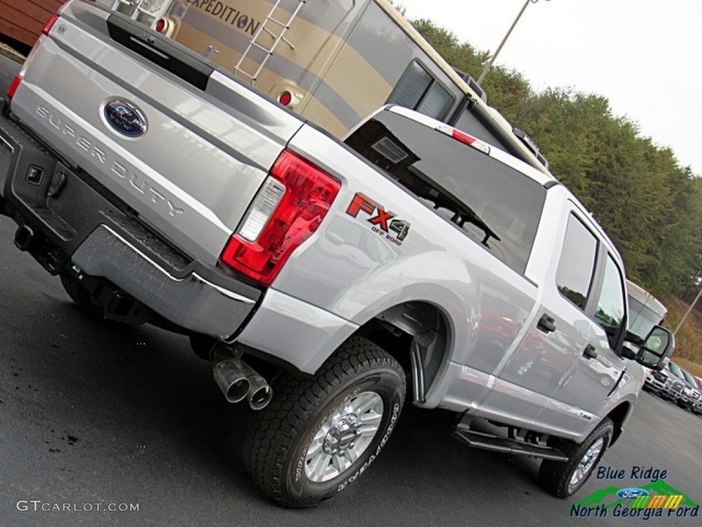 2019 F250 Super Duty XLT Crew Cab 4x4 - Ingot Silver / Earth Gray photo #31