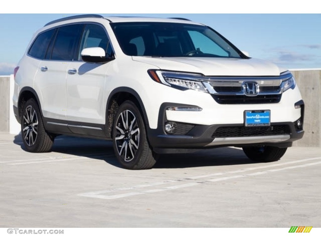 White Diamond Pearl Honda Pilot