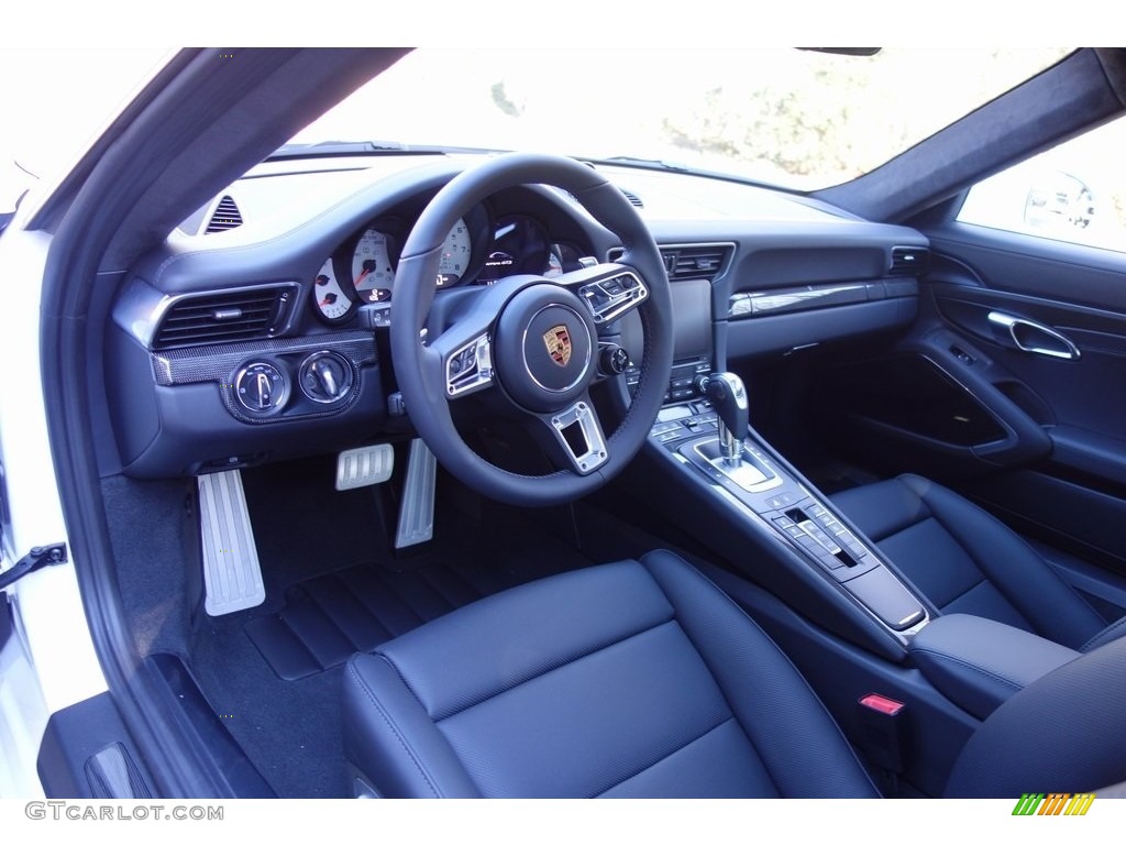 2019 Porsche 911 Carrera GTS Coupe Steering Wheel Photos