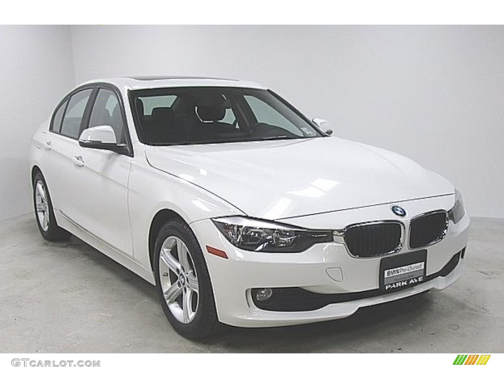 2015 3 Series 320i xDrive Sedan - Alpine White / Black photo #5