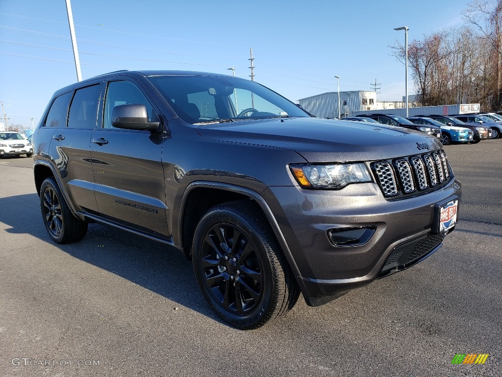 2019 Grand Cherokee Altitude 4x4 - Granite Crystal Metallic / Black photo #1