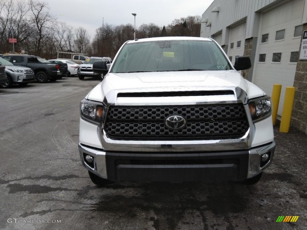 2019 Tundra SR5 CrewMax 4x4 - Super White / Graphite photo #5