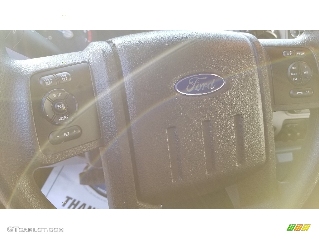 2015 F250 Super Duty XLT Crew Cab 4x4 - Tuxedo Black / Steel photo #11