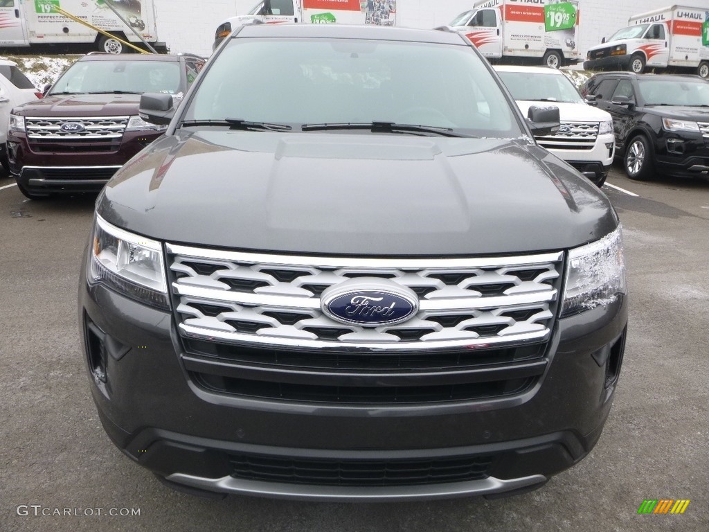2019 Explorer XLT 4WD - Magnetic / Medium Black photo #4