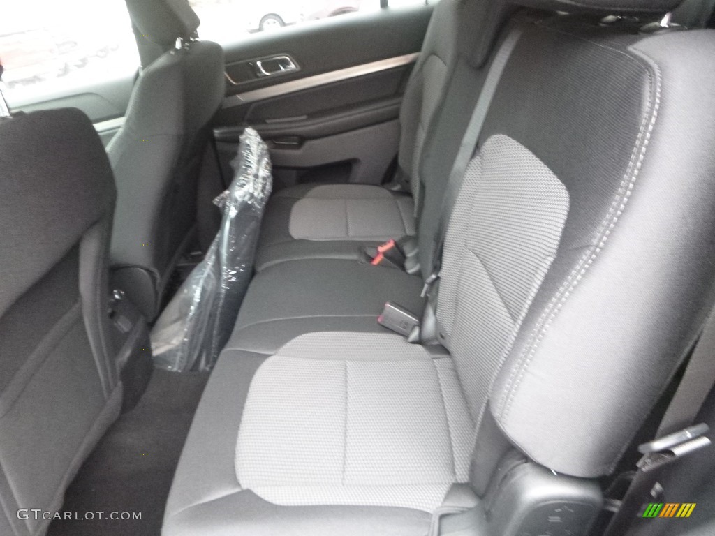 2019 Explorer XLT 4WD - Magnetic / Medium Black photo #8