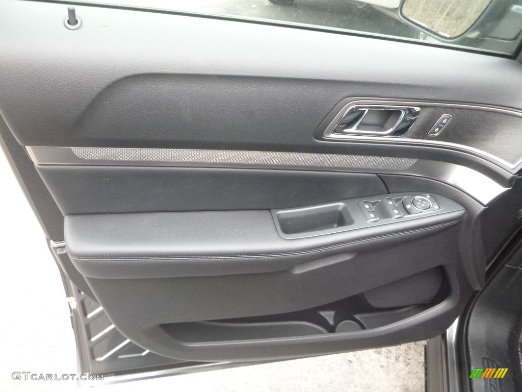 2019 Explorer XLT 4WD - Magnetic / Medium Black photo #10