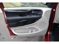 Deep Cherry Red Crystal Pearl - Town & Country Touring Photo No. 26