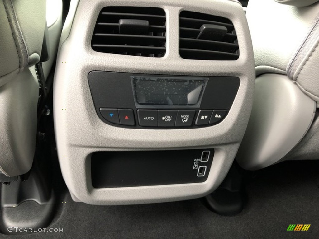 2019 Pilot EX-L AWD - Lunar Silver Metallic / Gray photo #13