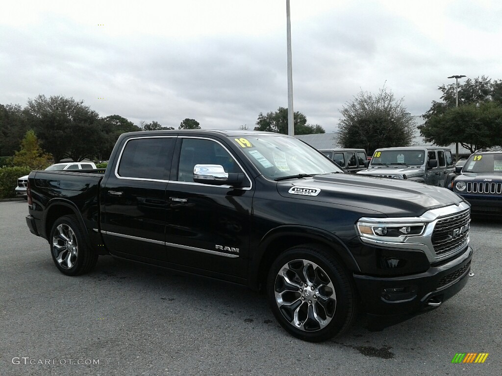 Diamond Black Crystal Pearl 2019 Ram 1500 Limited Crew Cab Exterior Photo #130857609