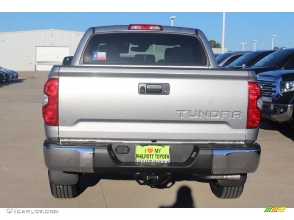 2019 Tundra SR5 CrewMax - Silver Sky Metallic / Graphite photo #8