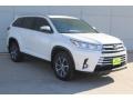 2019 Blizzard Pearl White Toyota Highlander XLE  photo #2