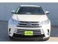 2019 Blizzard Pearl White Toyota Highlander XLE  photo #3