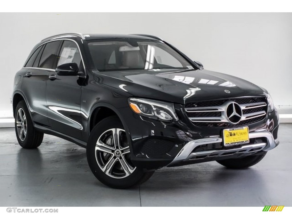 Obsidian Black Metallic 2019 Mercedes-Benz GLC 350e 4Matic Exterior Photo #130870371