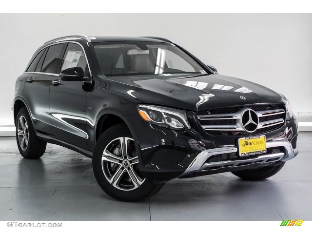 2019 GLC 350e 4Matic - Obsidian Black Metallic / Silk Beige/Black photo #12