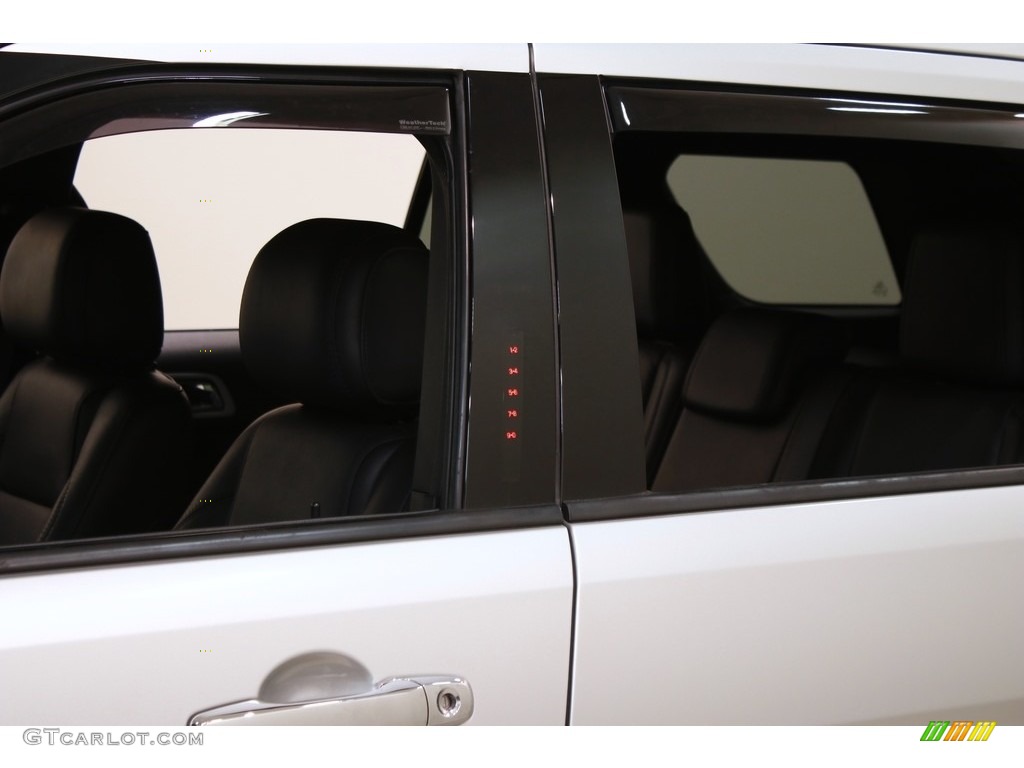 2015 Explorer XLT 4WD - Ingot Silver / Charcoal Black photo #4