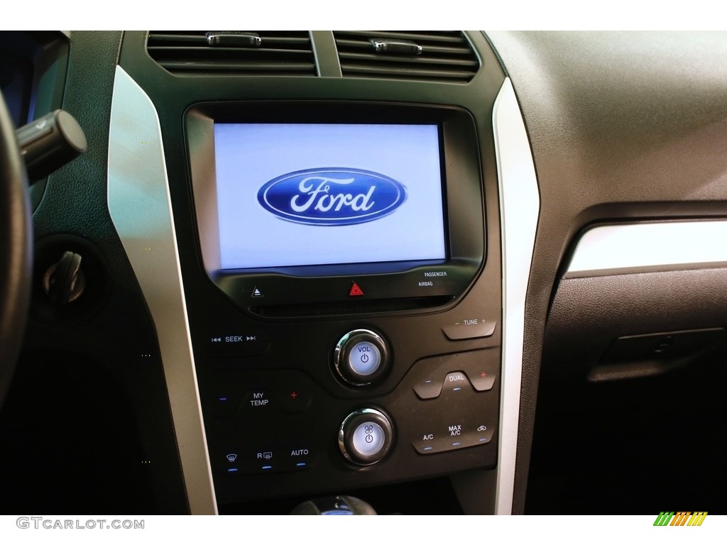 2015 Explorer XLT 4WD - Ingot Silver / Charcoal Black photo #10