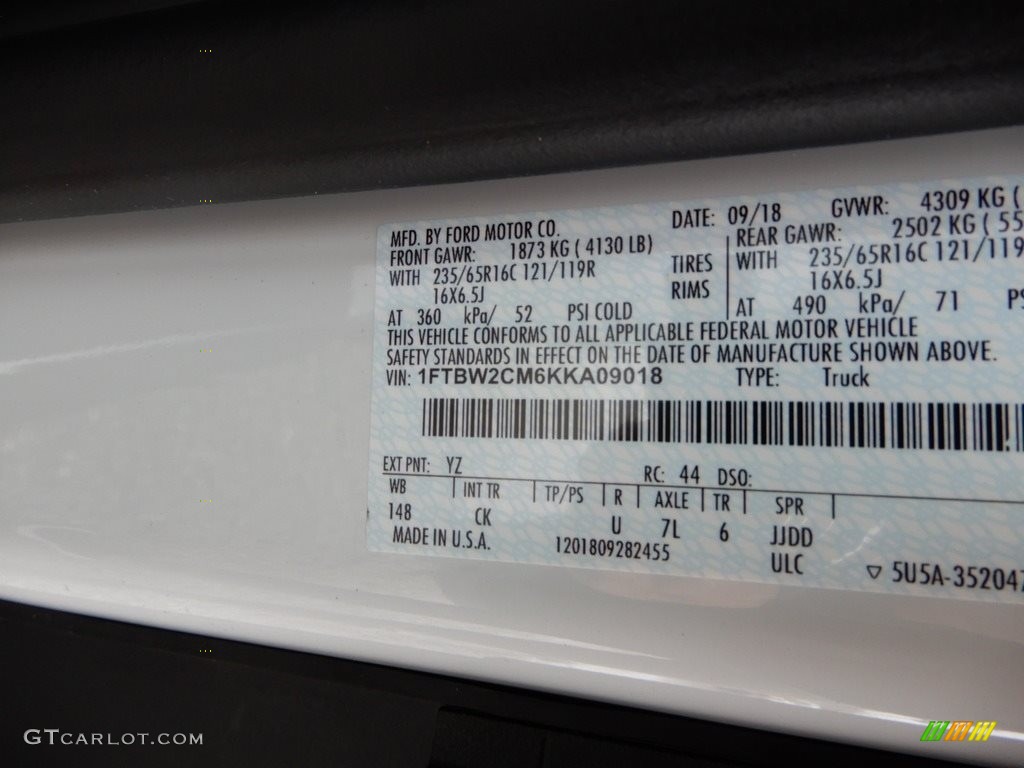 2019 Transit Van 350 MR Long - Oxford White / Pewter photo #12
