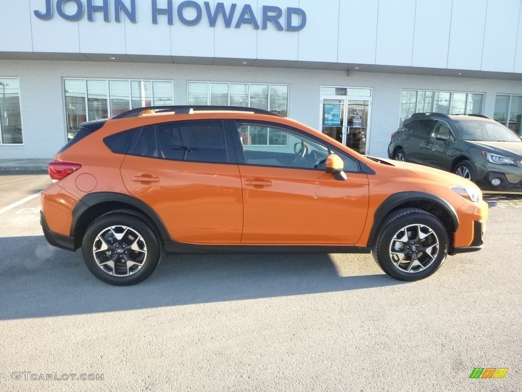 2019 Crosstrek 2.0i Premium - Sunshine Orange / Gray photo #3