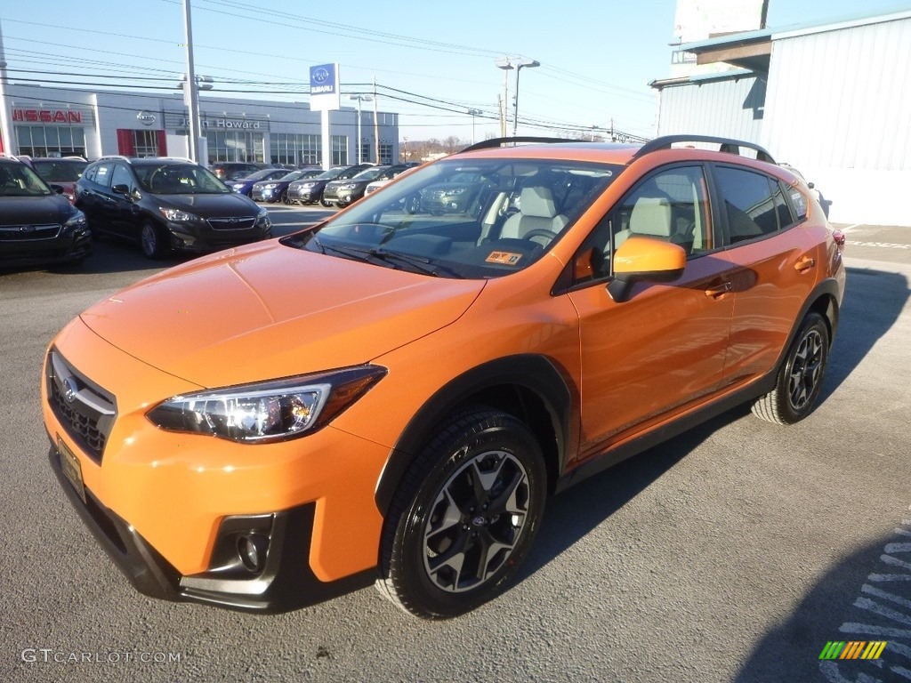 2019 Crosstrek 2.0i Premium - Sunshine Orange / Gray photo #7