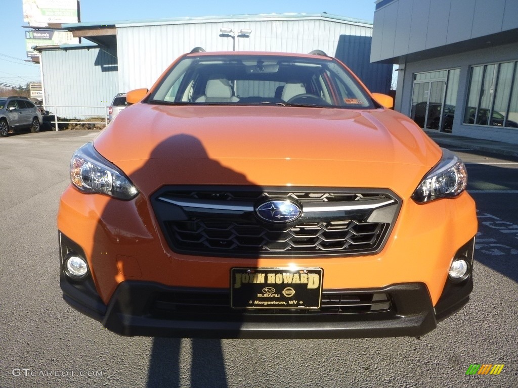 2019 Crosstrek 2.0i Premium - Sunshine Orange / Gray photo #8