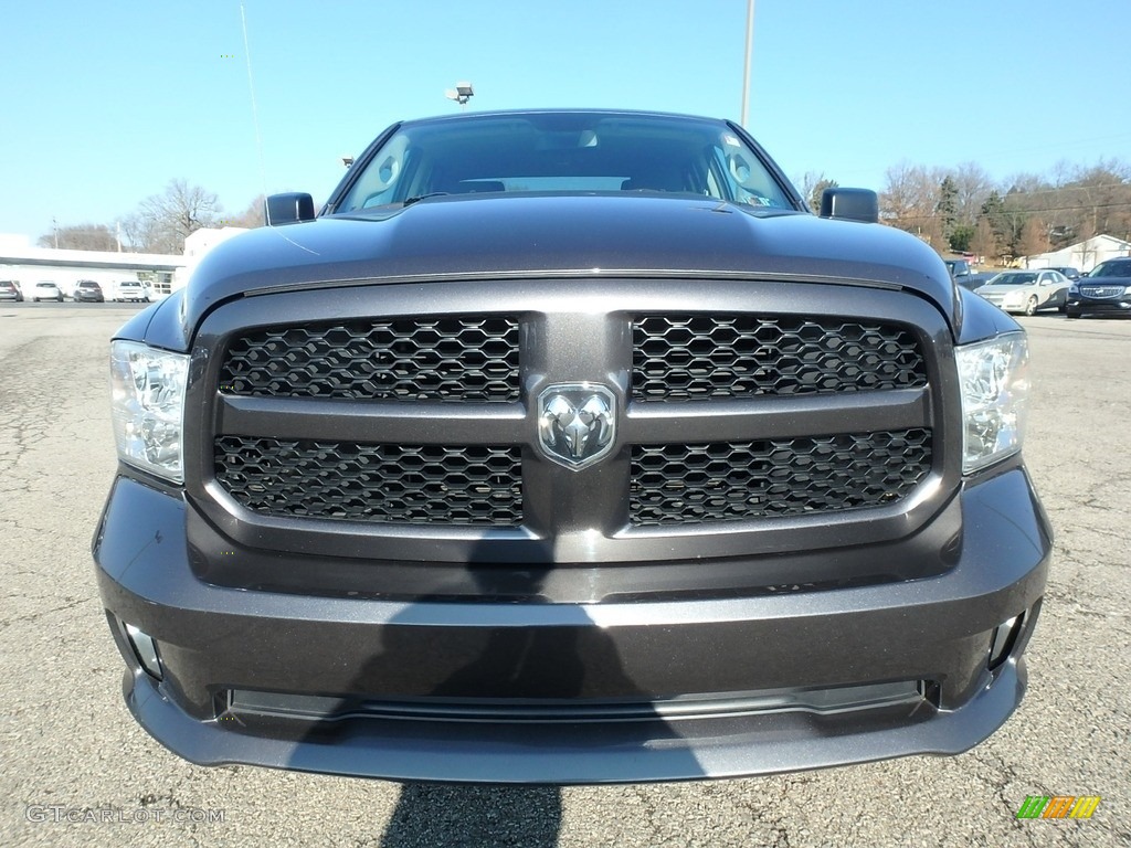 2014 1500 Express Quad Cab 4x4 - Granite Crystal Metallic / Black/Diesel Gray photo #3