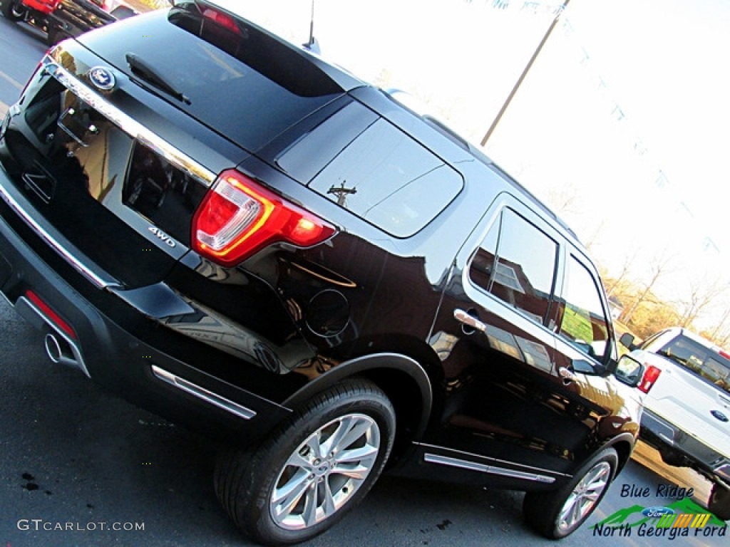2018 Explorer Limited 4WD - Shadow Black / Ebony Black photo #32
