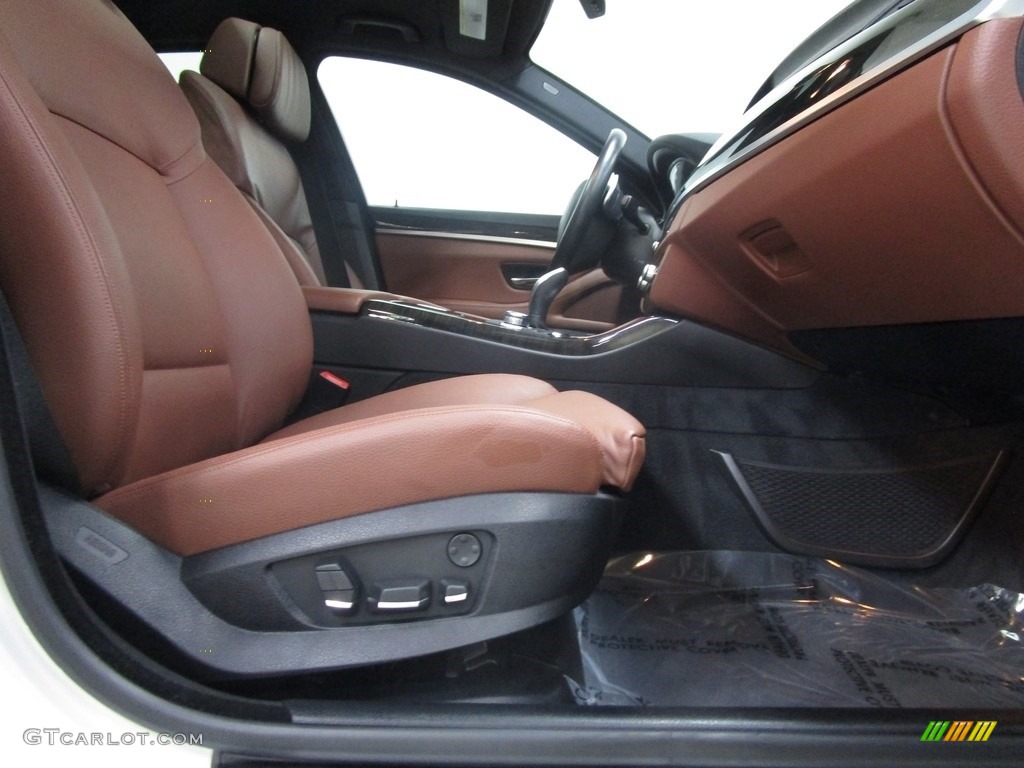 2012 5 Series 550i xDrive Sedan - Alpine White / Cinnamon Brown photo #15