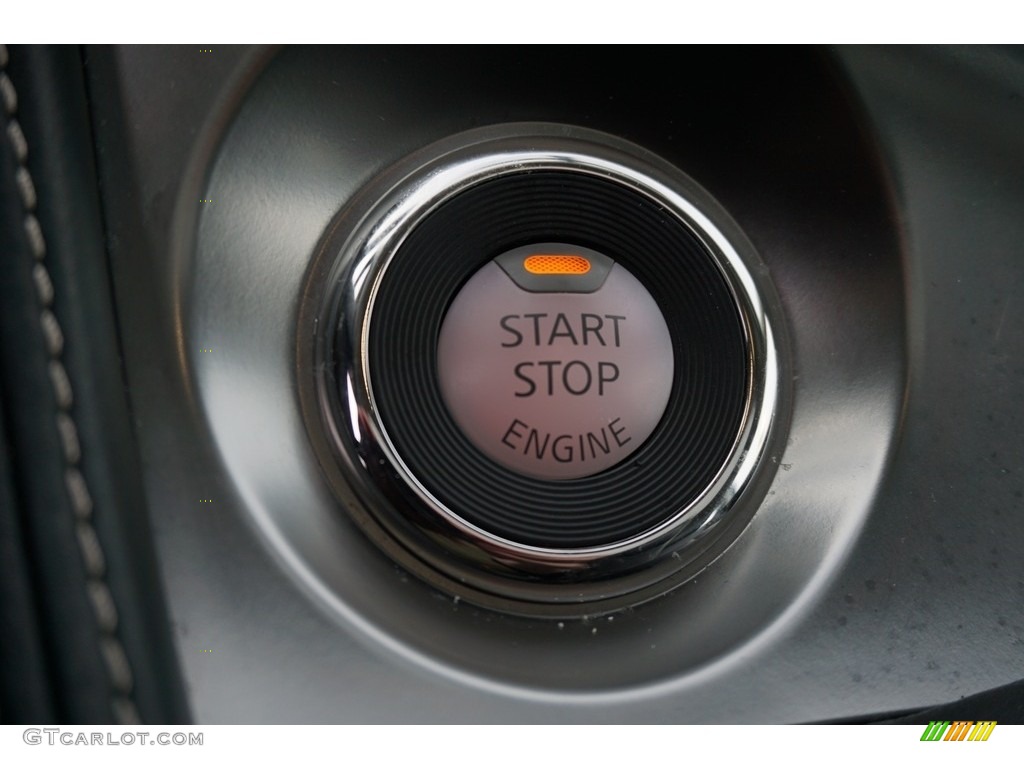 2018 Nissan Maxima SV Controls Photo #130898224