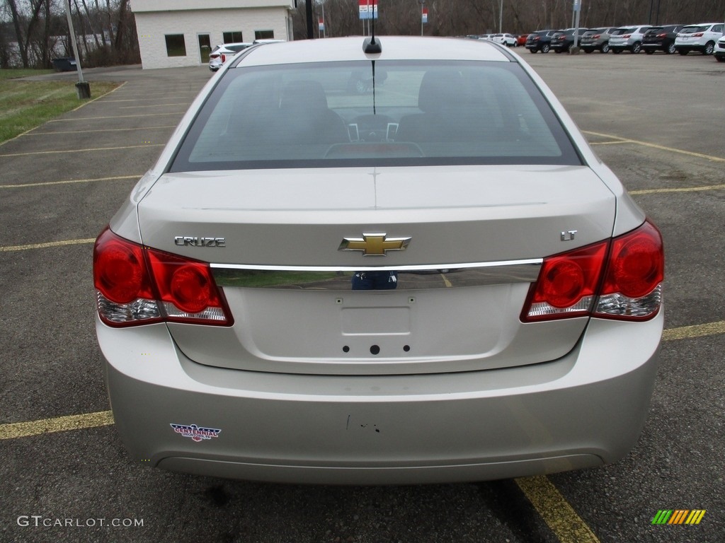 2016 Cruze Limited LT - Champagne Silver Metallic / Jet Black photo #6