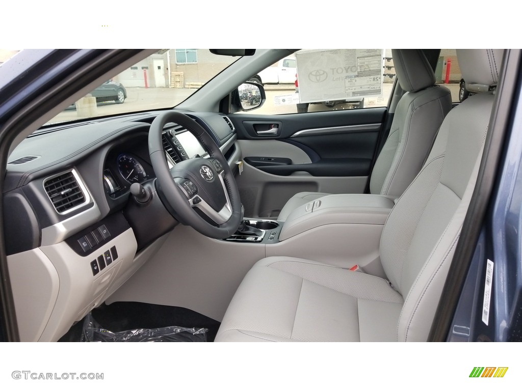 Ash Interior 2019 Toyota Highlander Hybrid Limited AWD Photo #130902451