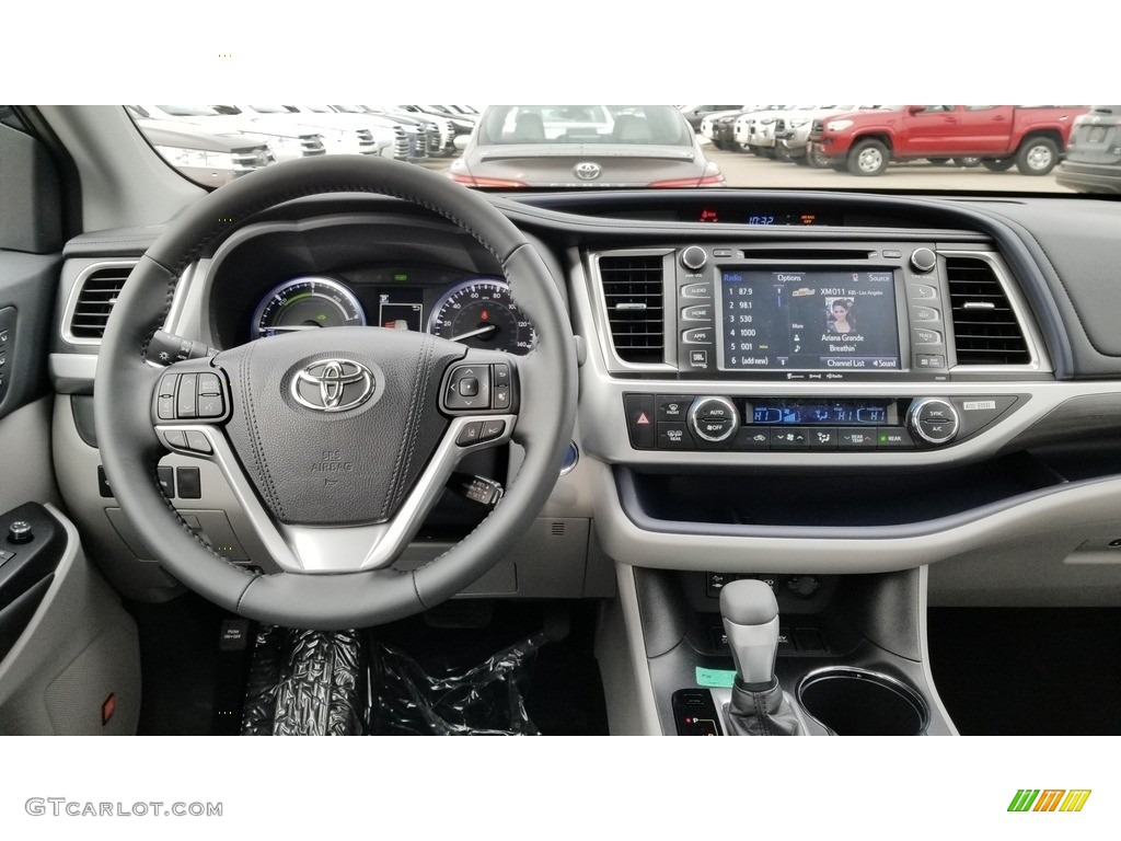 2019 Toyota Highlander Hybrid Limited AWD Ash Dashboard Photo #130902484