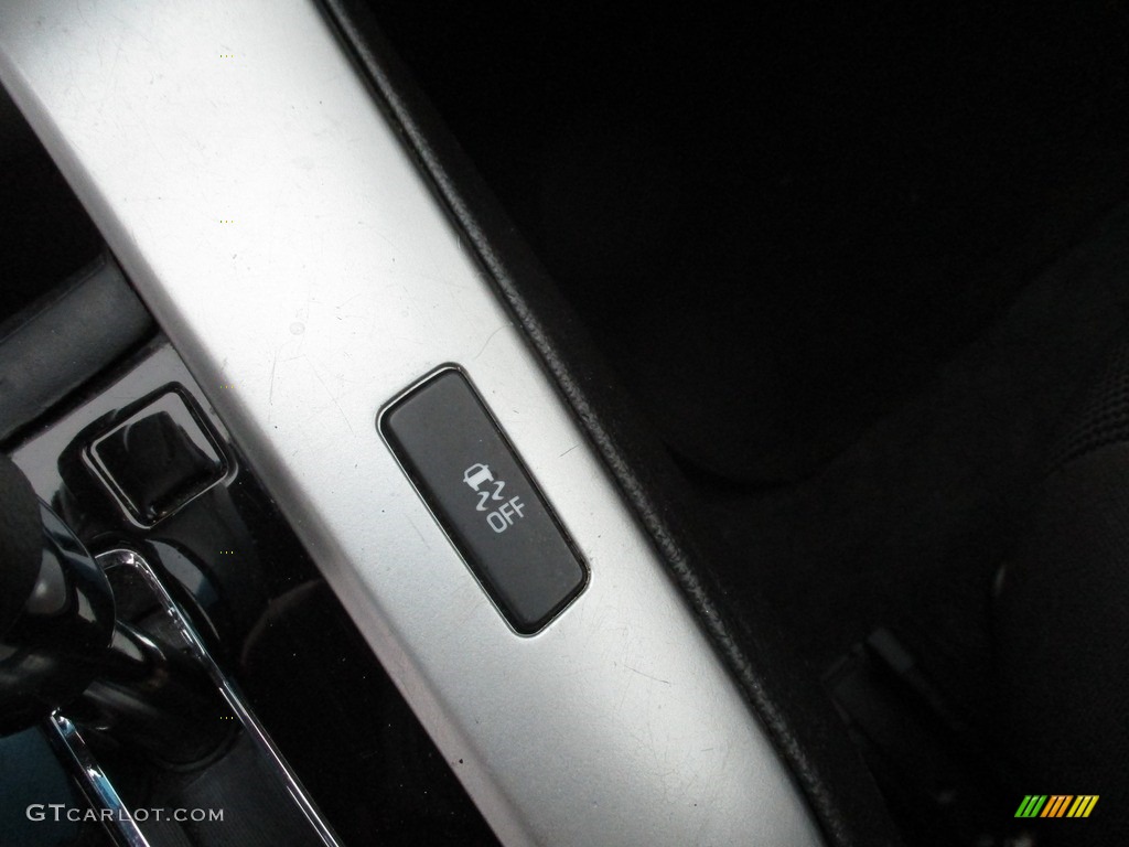2016 Cruze Limited LT - Champagne Silver Metallic / Jet Black photo #28