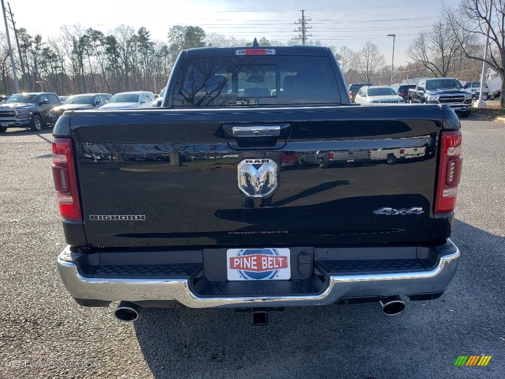2019 1500 Big Horn Crew Cab 4x4 - Diamond Black Crystal Pearl / Black photo #5