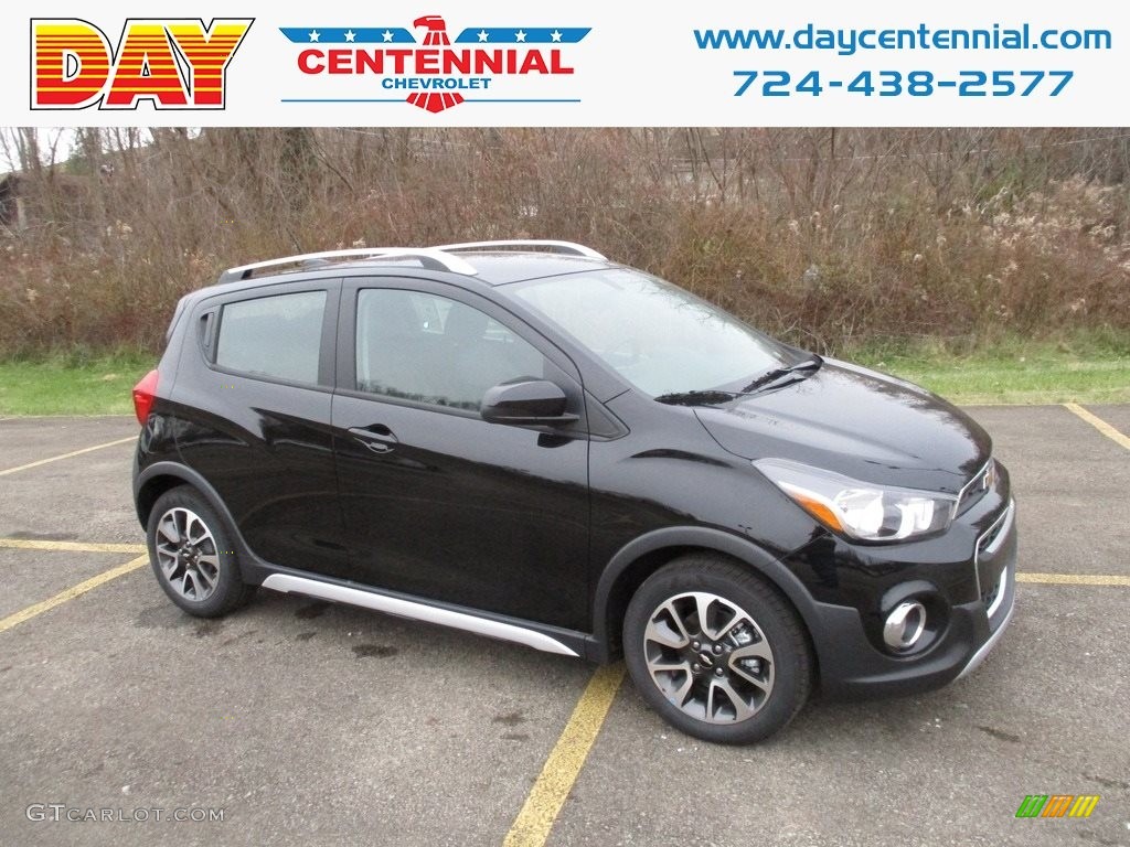 2019 Spark ACTIV - Mosaic Black / Jet Black/­Dark Anderson Silver Metallic photo #1