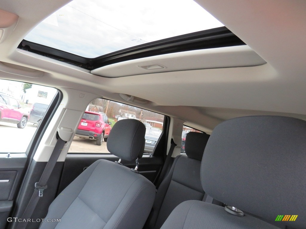 2010 Journey SXT - Brilliant Black Crystal Pearl / Dark Slate Gray photo #2