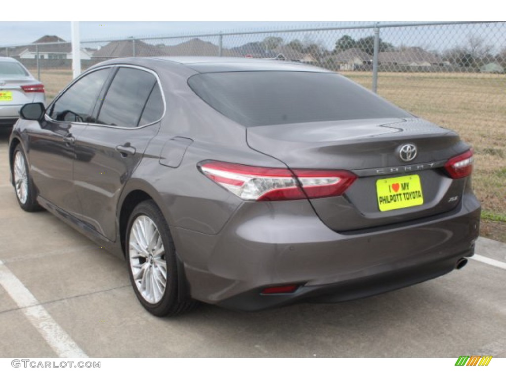 2018 Camry XLE - Predawn Gray Mica / Black photo #6