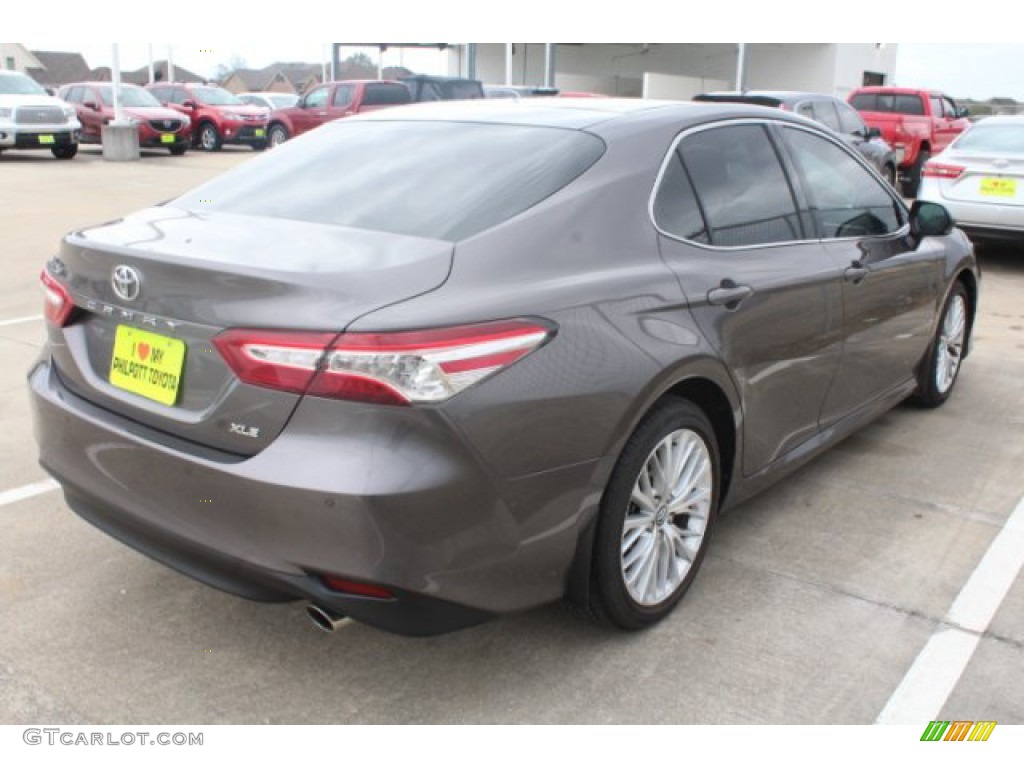 2018 Camry XLE - Predawn Gray Mica / Black photo #8