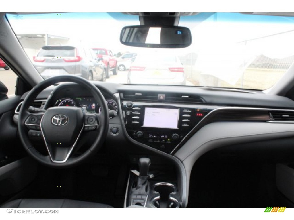2018 Camry XLE - Predawn Gray Mica / Black photo #20