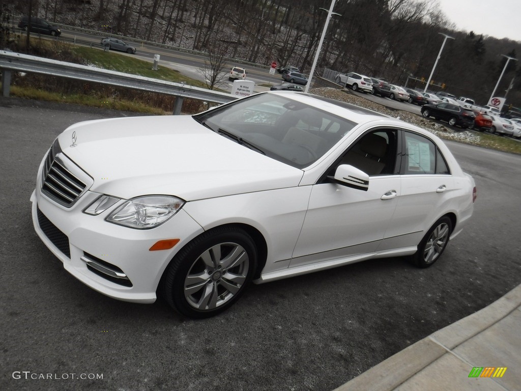 2013 E 350 4Matic Sedan - Diamond White Metallic / Almond/Black photo #7