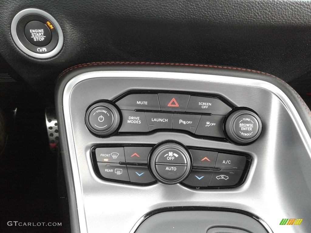 2019 Dodge Challenger R/T Scat Pack Widebody Controls Photo #130914496