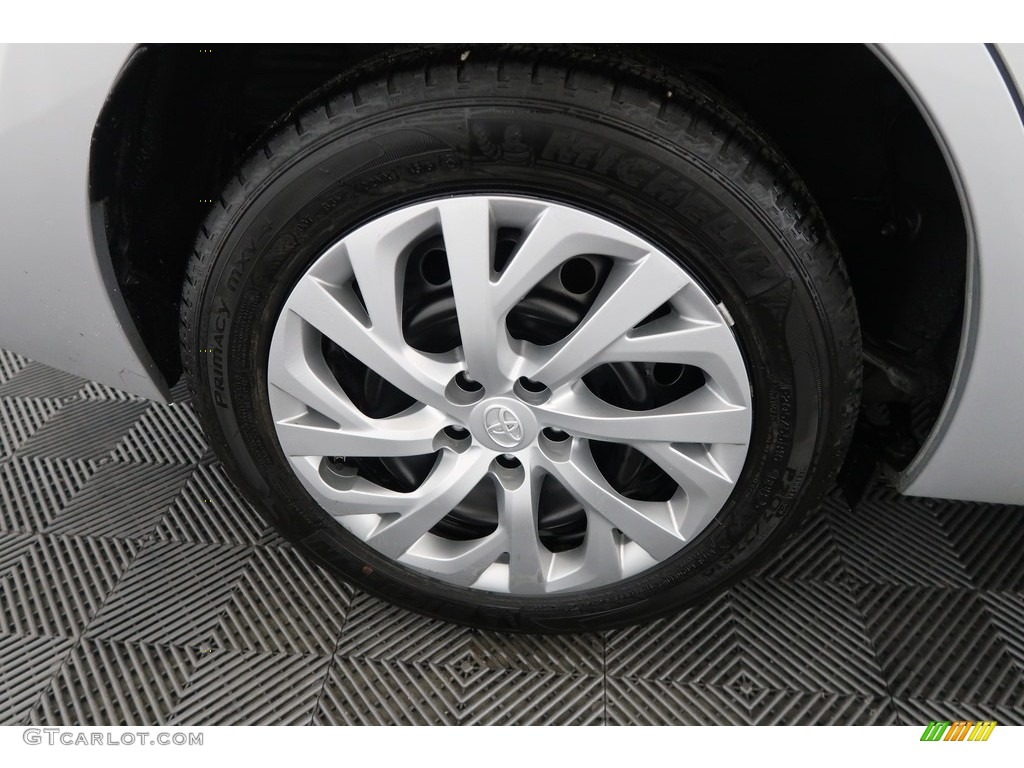 2017 Corolla LE - Classic Silver Metalic / Black photo #29