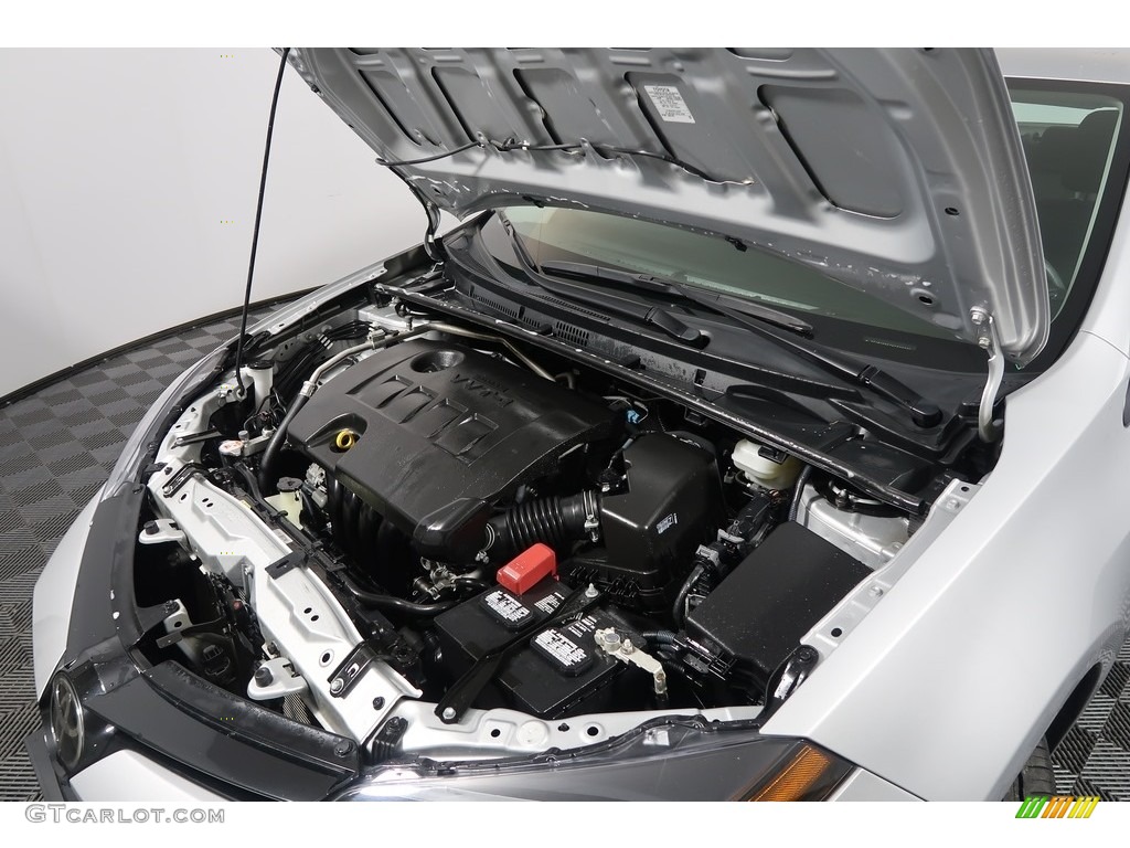 2017 Corolla LE - Classic Silver Metalic / Black photo #36