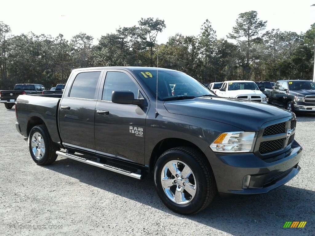 2019 1500 Classic Express Crew Cab 4x4 - Granite Crystal Metallic / Black/Diesel Gray photo #7