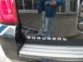 Black - Suburban LT 4WD Photo No. 10