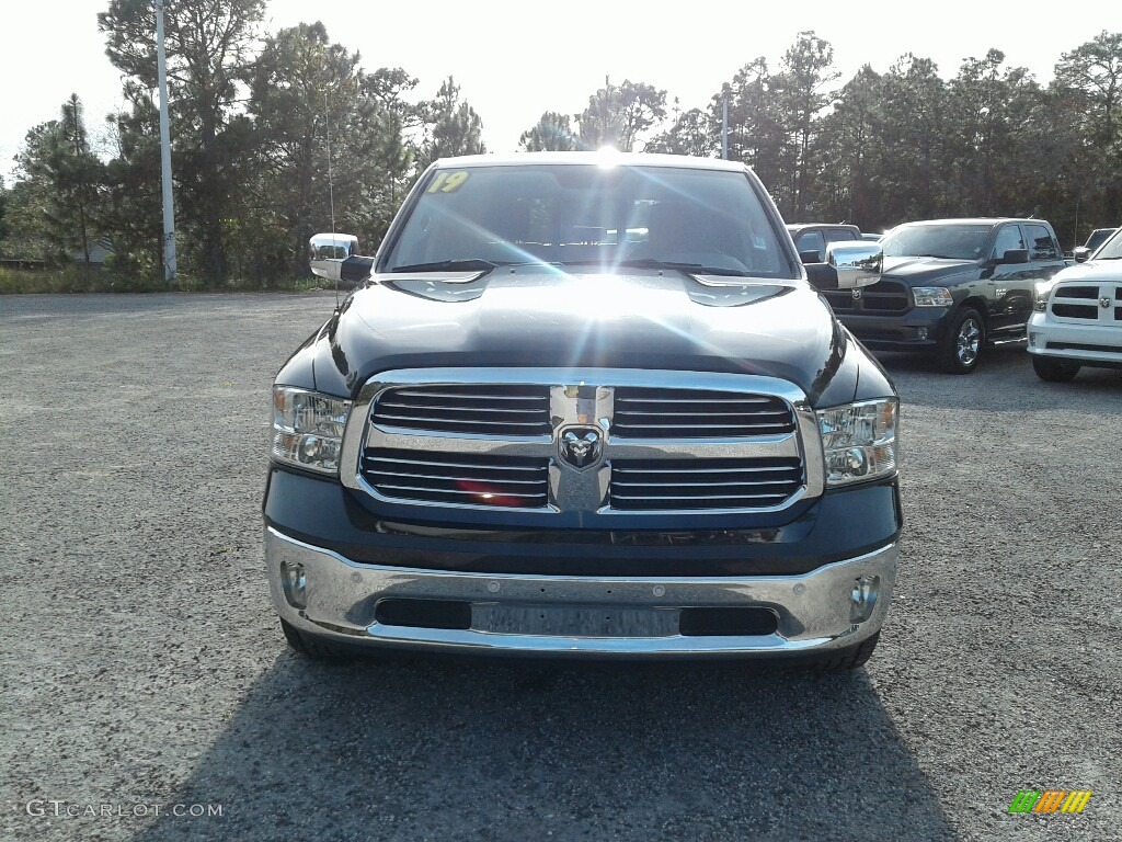2019 1500 Classic Big Horn Crew Cab 4x4 - Brilliant Black Crystal Pearl / Black/Diesel Gray photo #8