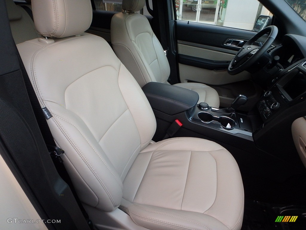 2018 Explorer XLT 4WD - Platinum Dune / Medium Stone photo #11