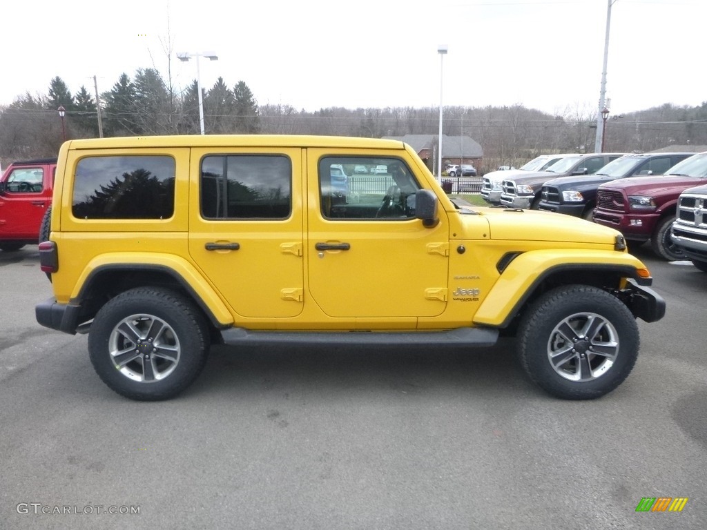 Hellayella 2019 Jeep Wrangler Unlimited Sahara 4x4 Exterior Photo #130925068