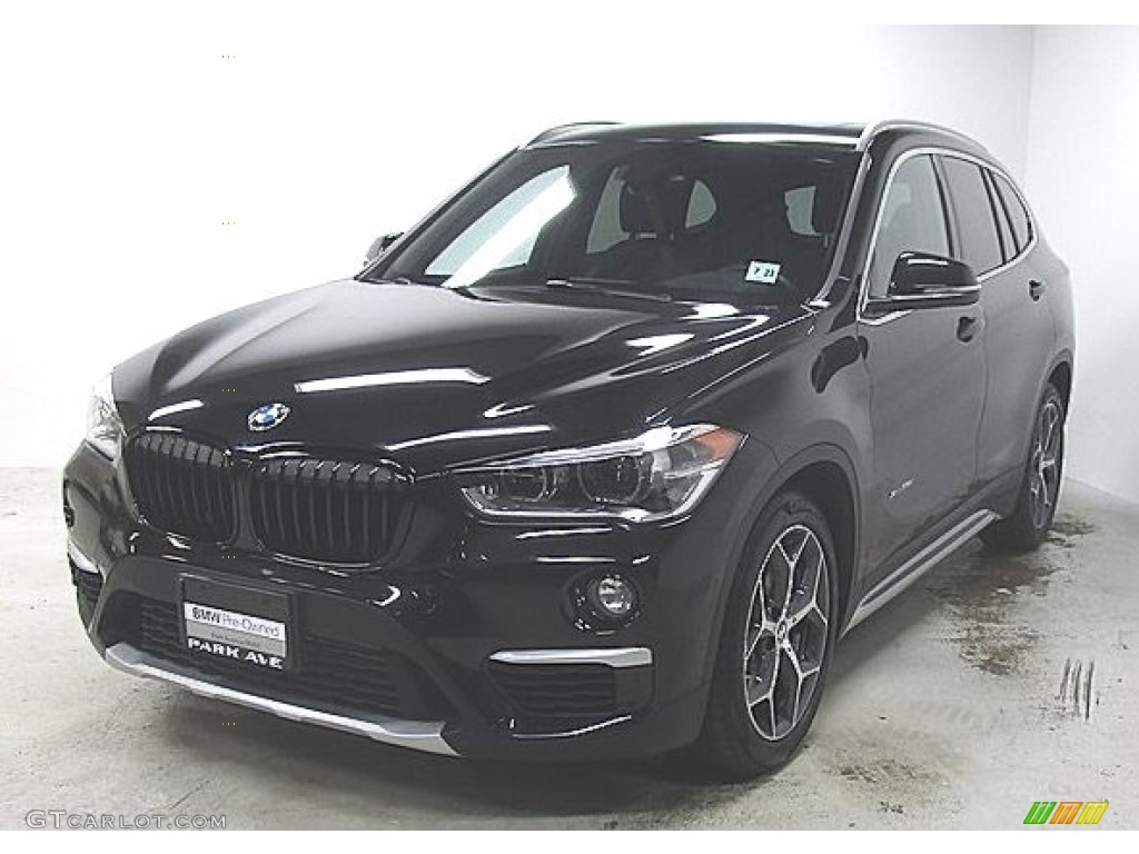 Black Sapphire Metallic BMW X1