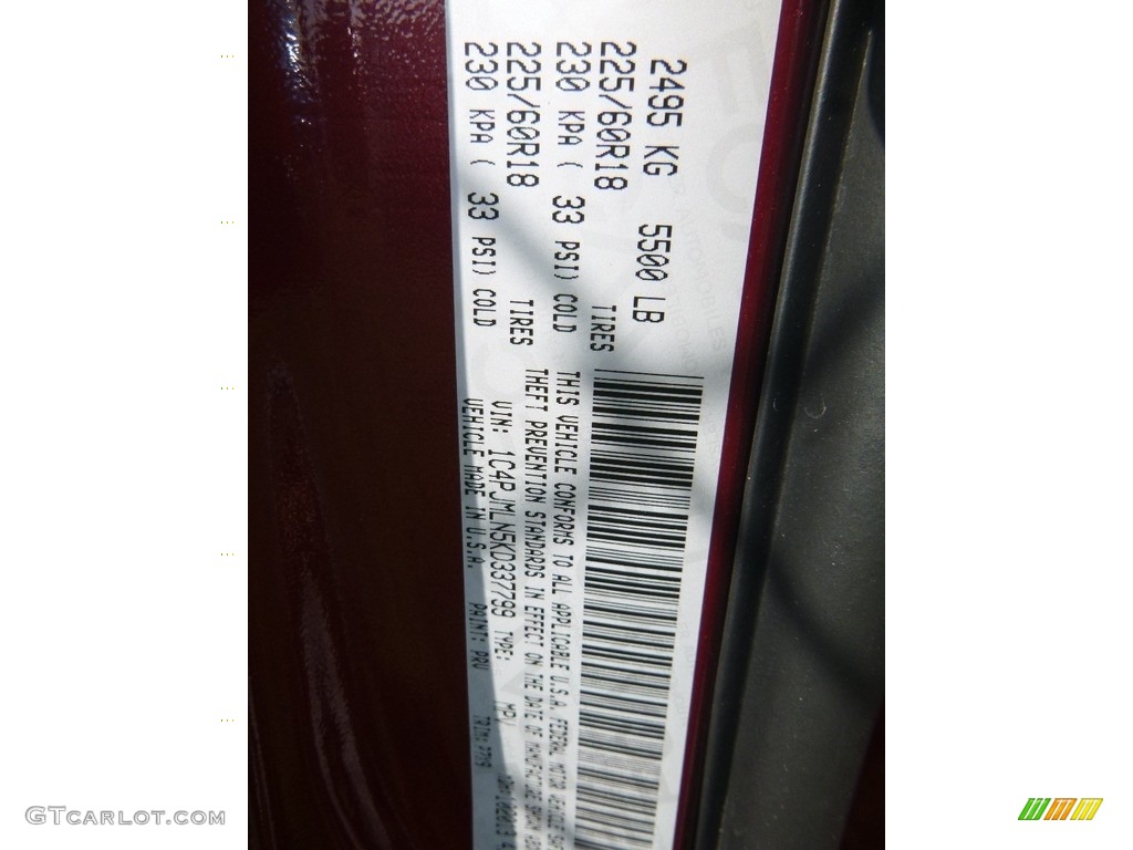 2019 Cherokee Latitude Plus 4x4 - Velvet Red Pearl / Black photo #14